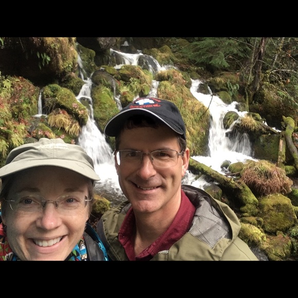 Meet your Posher, Antoinette - Picture 2 of 2